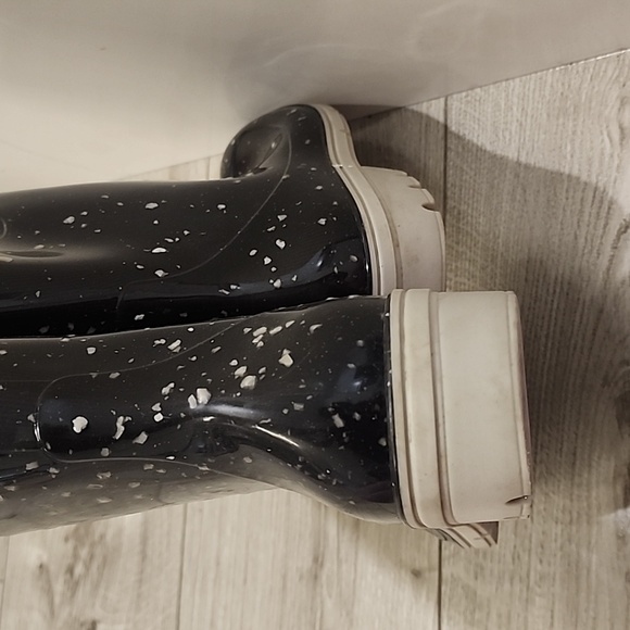 Lemon Jelly Black Speckled Rain Boots | European 39 | Made in Portugal - Picture 4 of 7